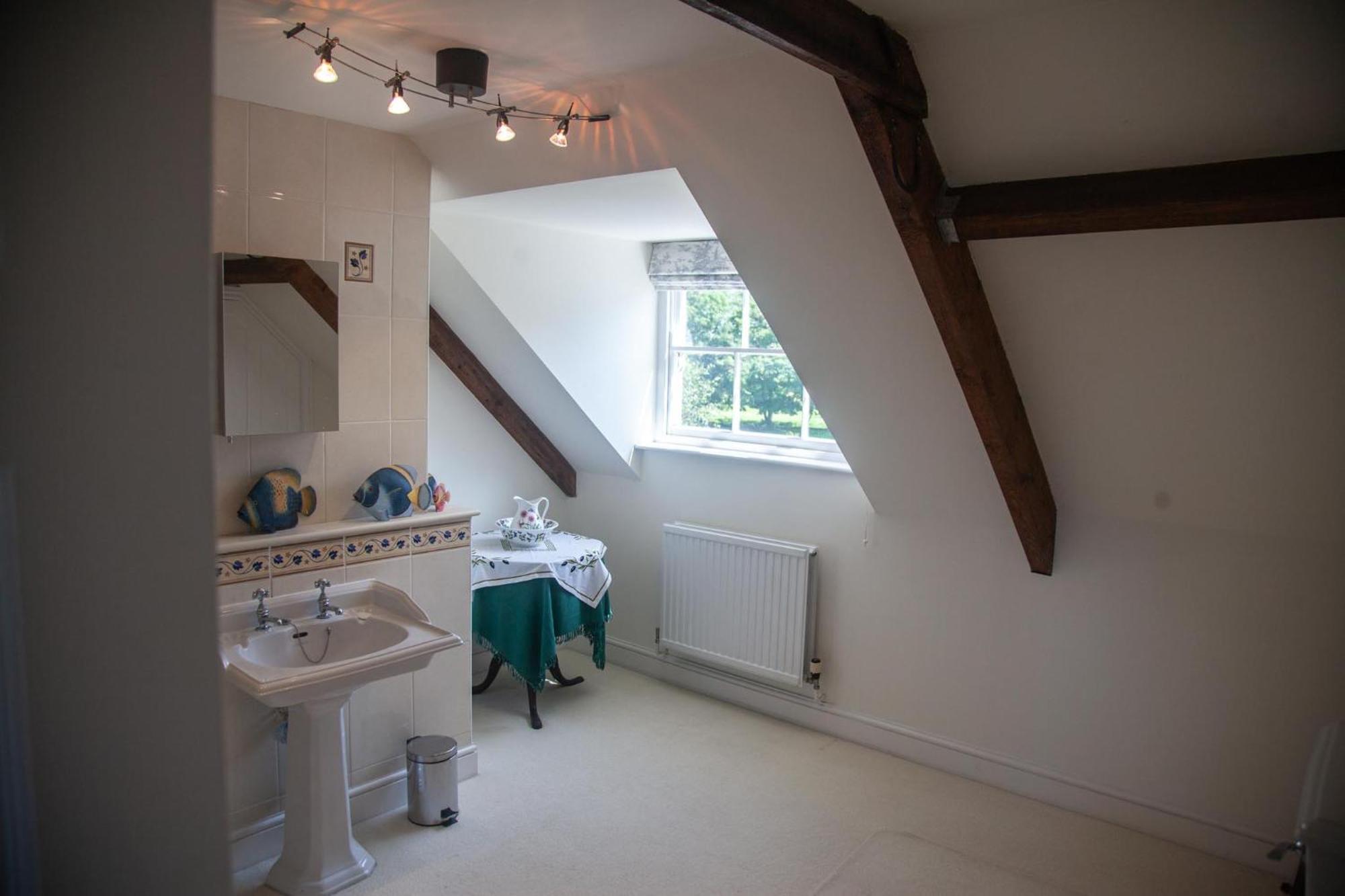 Clemenstone House B&B คาวบริดจ์ ภายนอก รูปภาพ
